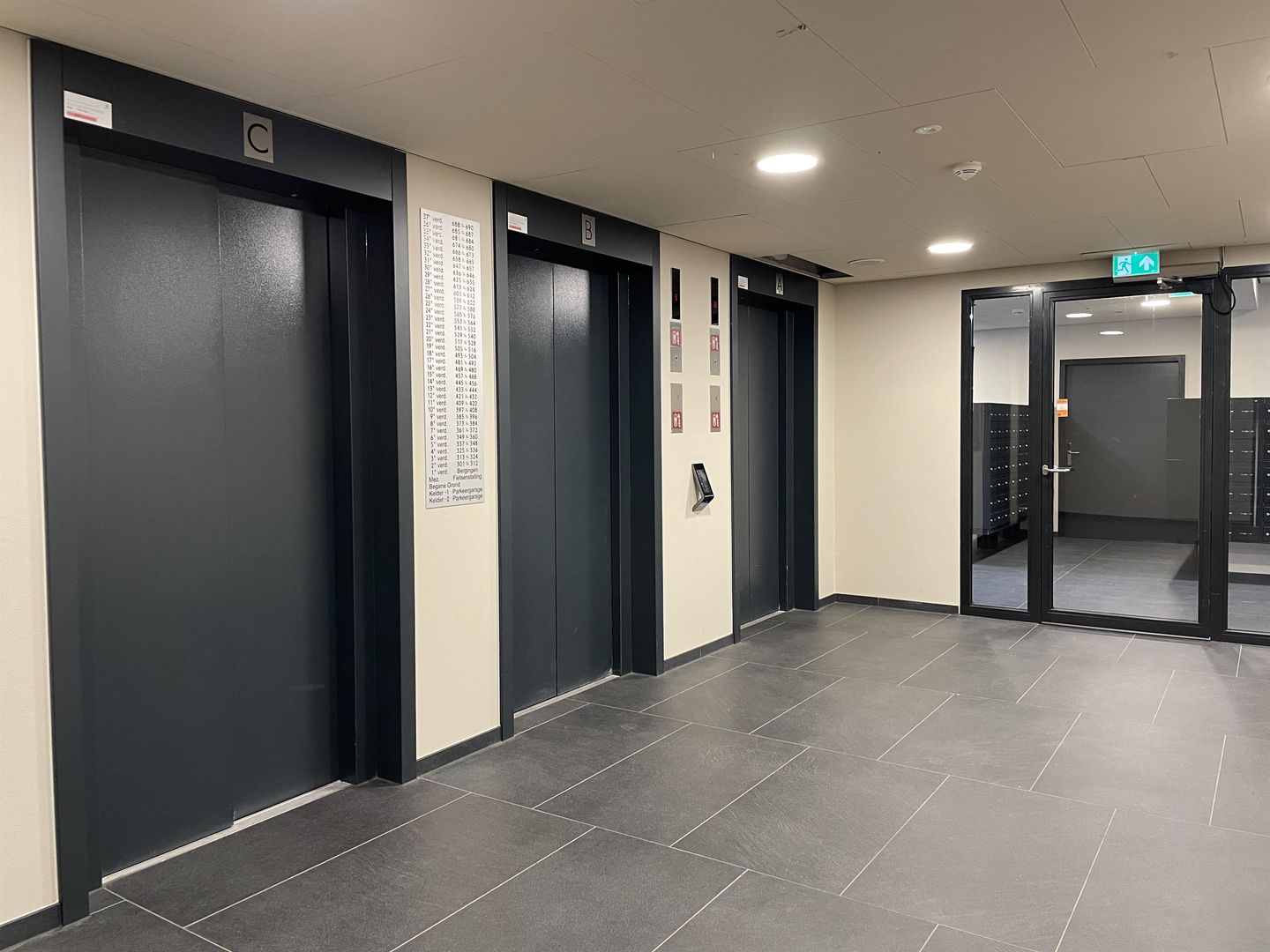 Foto 12 van The Roofs - Grotius I