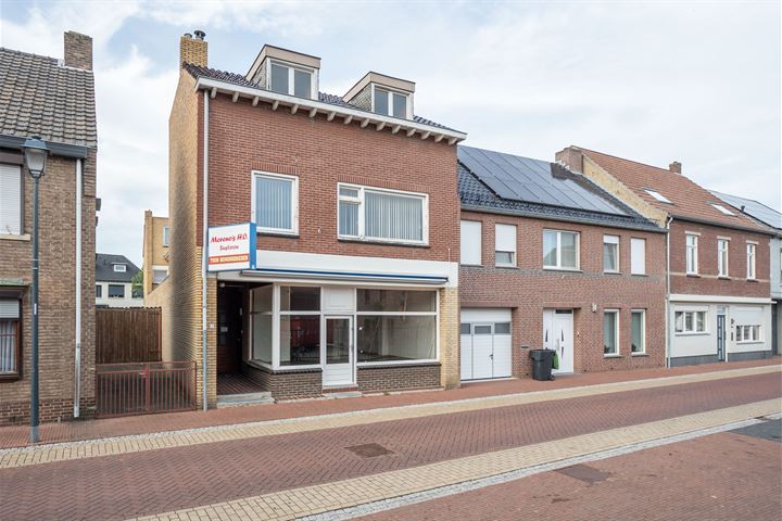 Bekijk foto 3 van Feurthstraat 7