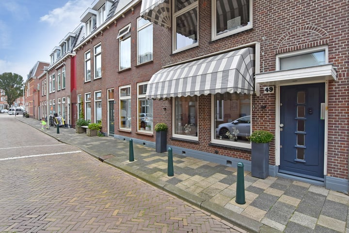 Bekijk foto 3 van Van Wesenbekestraat 49