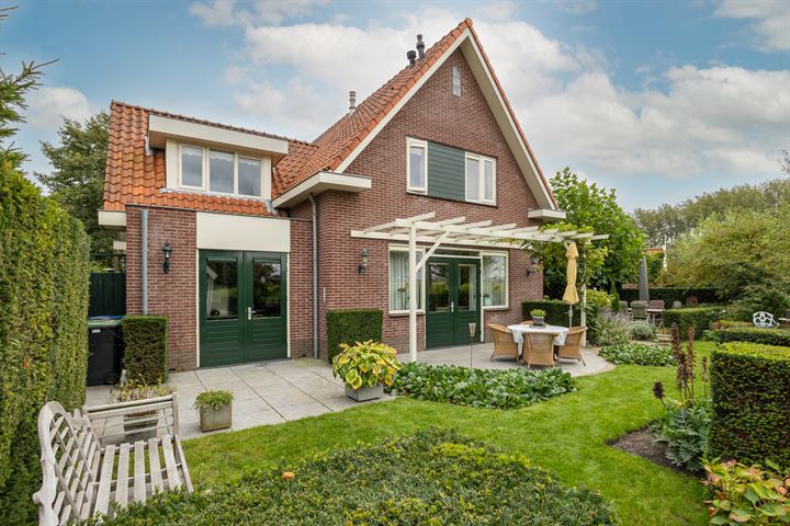 Bekijk foto 43 van I.G.J.van den Boschstraat 32