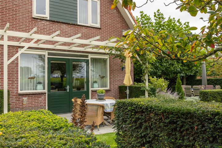 Bekijk foto 44 van I.G.J.van den Boschstraat 32