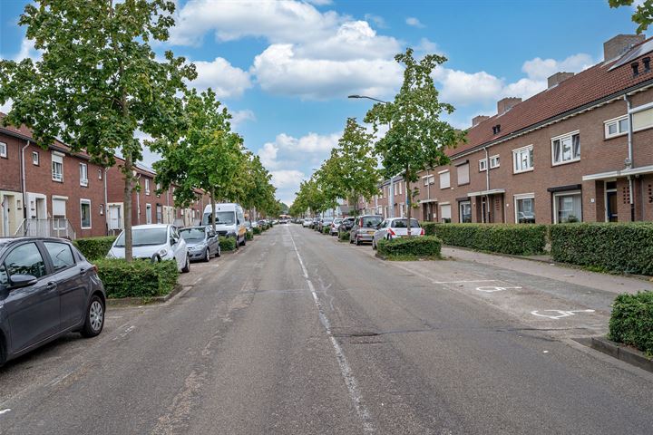 Bekijk foto 37 van Veldenseweg 100