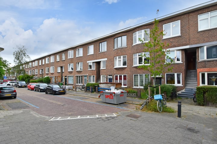 Bekijk foto 21 van van Naeltwijckstraat 163