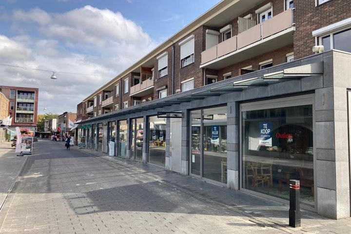 Salmstraat 4 -28, Geleen