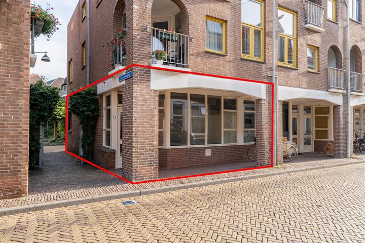 Bekijk foto 1 van Nieuwstraat 13