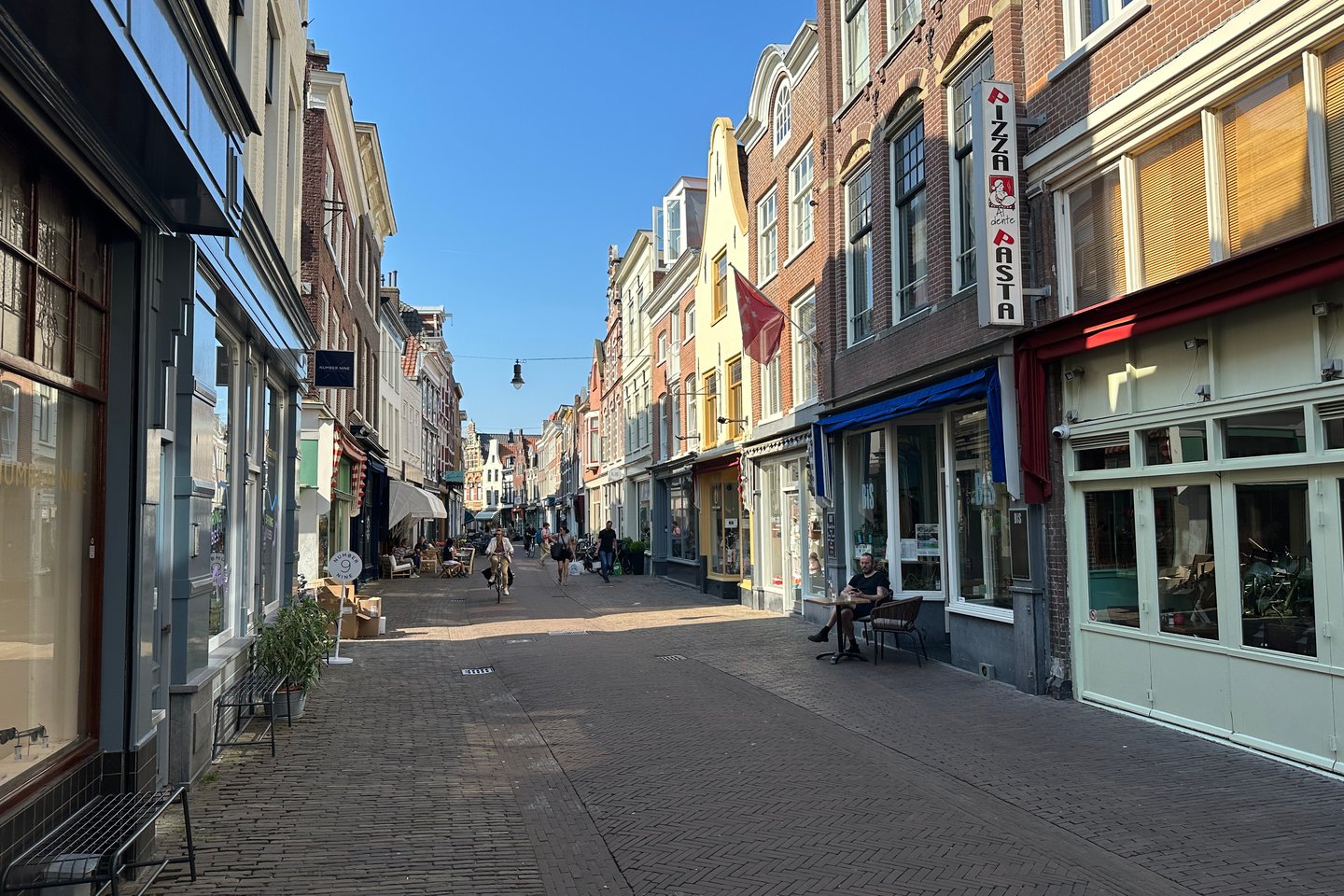 Bekijk foto 2 van Kleine Houtstraat 15