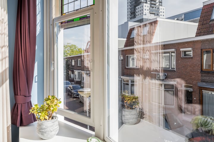 Bekijk foto 12 van van Riebeeckstraat 78