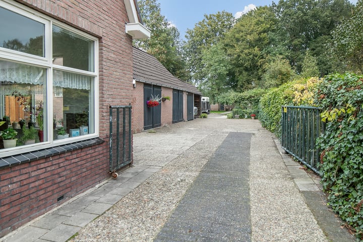 View photo 33 of Asserstraat 38