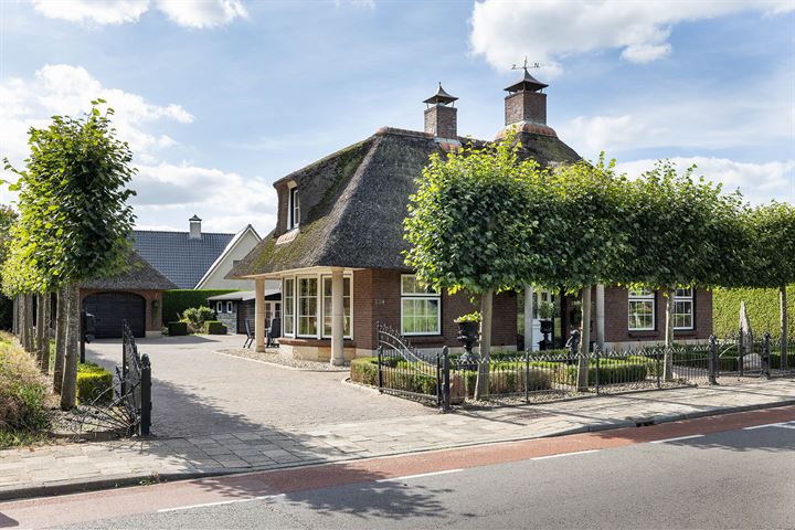 Bekijk foto 1 van Kerkstraat 124