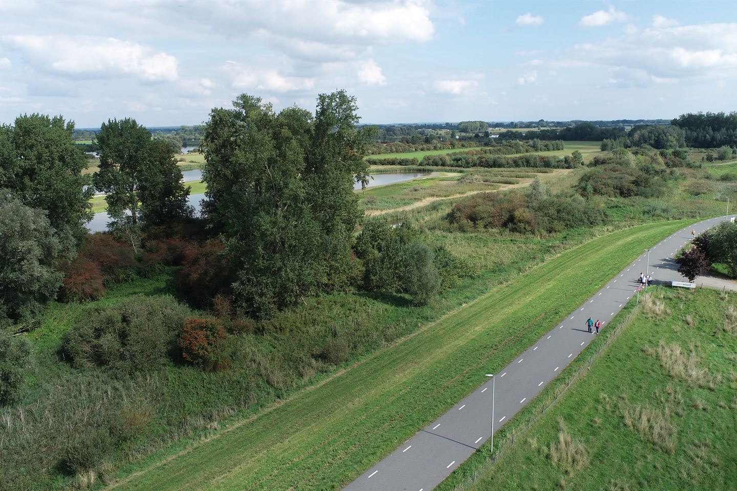 Bekijk foto 4 van Lekdijk 9-11