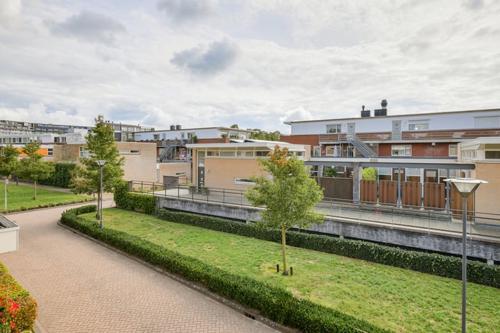 Bekijk foto 47 van Mathenessehof 24