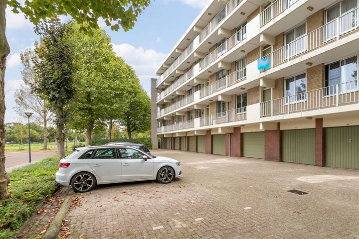 Bekijk foto 32 van Doornenburgstraat 69-D