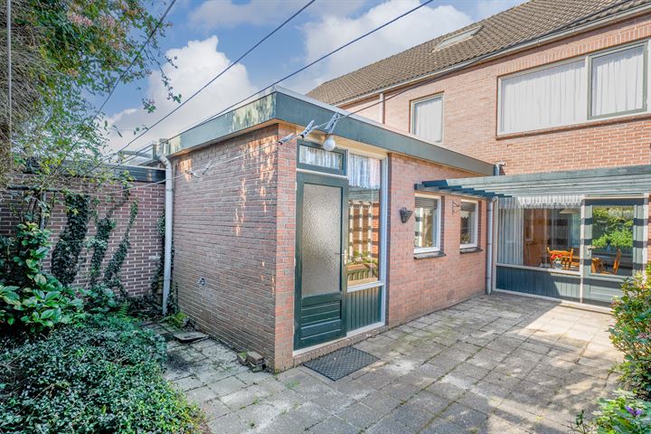 Bekijk foto 36 van Bezantijnenstraat 2