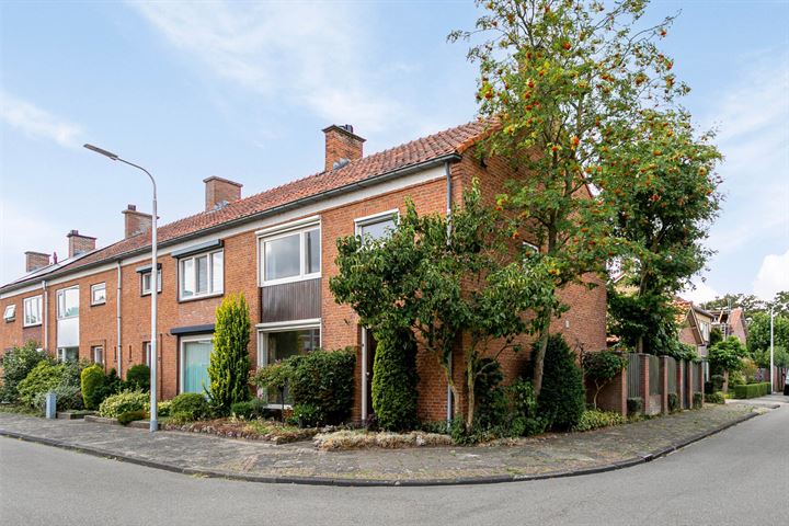 Bekijk foto 1 van Koning Willem III straat 19