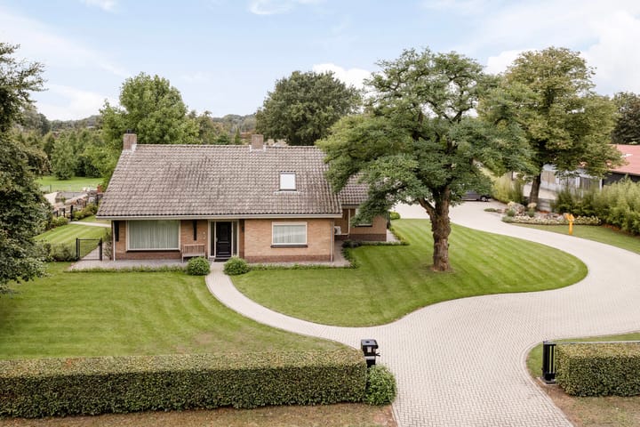 Foto 2 van Roosendaalsebaan 5