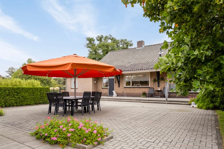 Photo 30 of Roosendaalsebaan 5