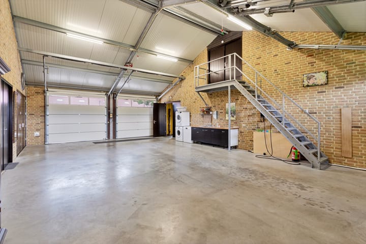 Photo 37 of Roosendaalsebaan 5