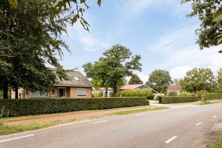 Photo 48 of Roosendaalsebaan 5