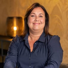 Denise Moree - Officemanager