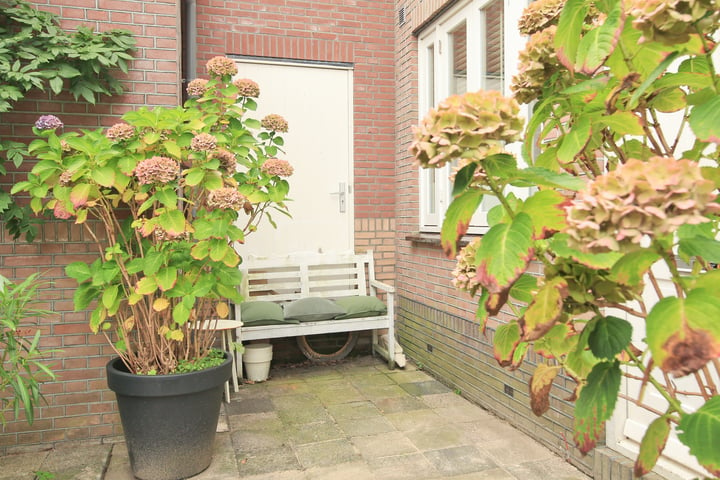 View photo 20 of Kenaustraat 8-F