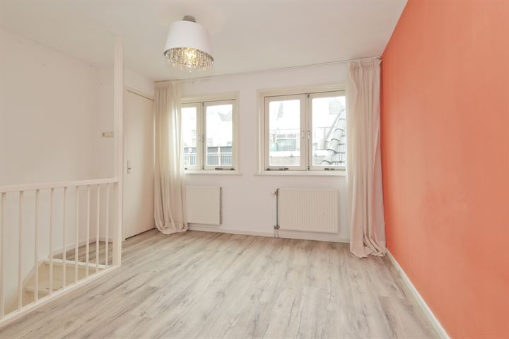 View photo 13 of Kenaustraat 8-F