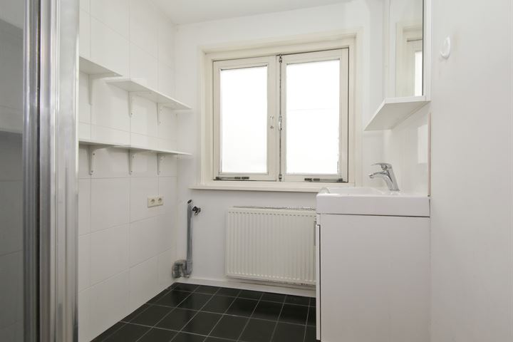 View photo 18 of Kenaustraat 8-F