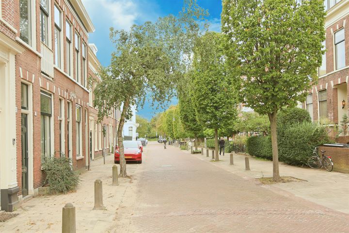 View photo 21 of Kenaustraat 8-F