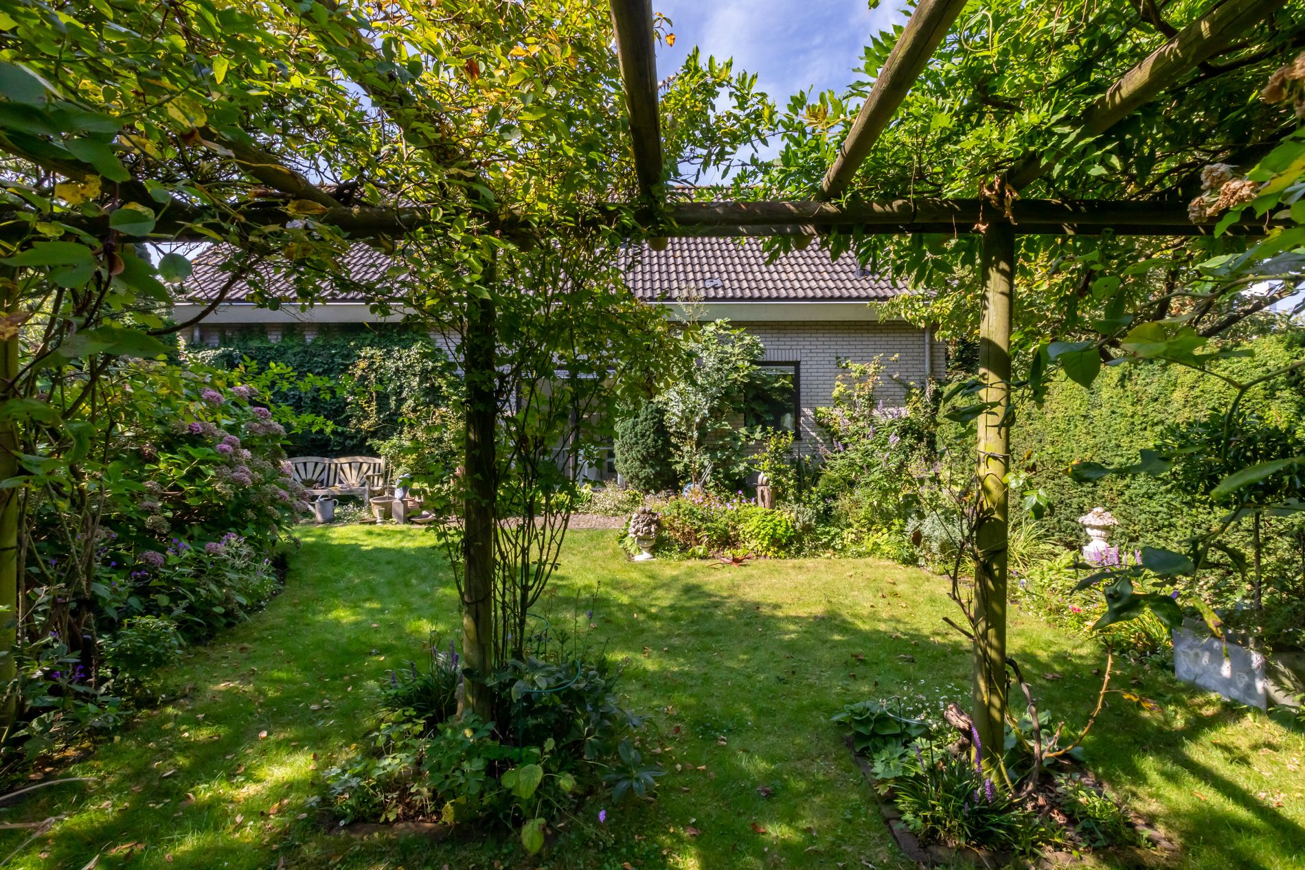 Photo 42 of Duinweg 65