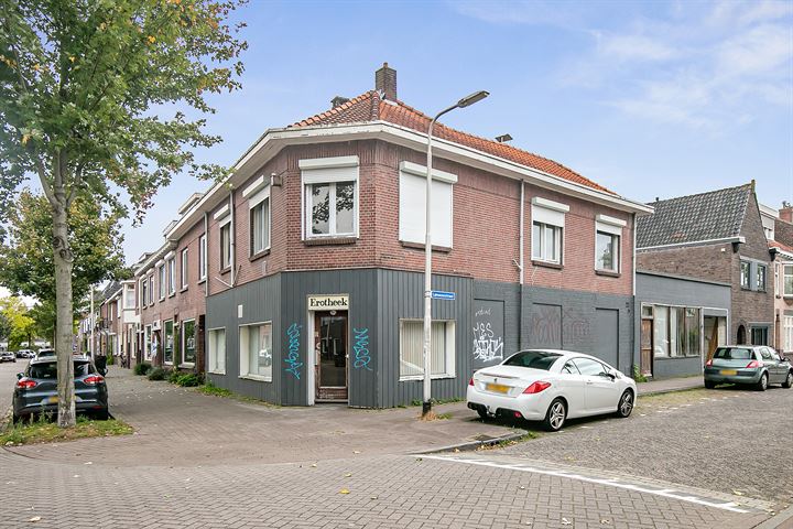 Bekijk foto 1 van Lovensestraat 54