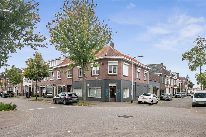 Bekijk foto 27 van Lovensestraat 54