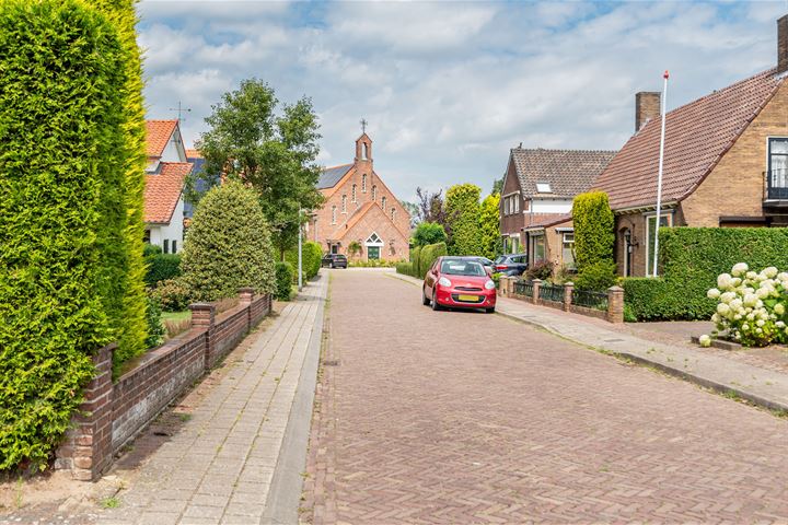 Bekijk foto 45 van Polstraat 4