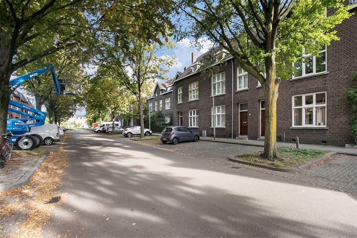 Bekijk foto 23 van Turennestraat 19