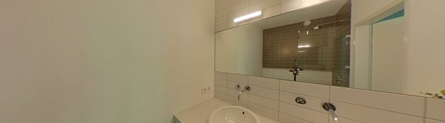 View 360° photo of badkamer of Eikenlaan 20-R