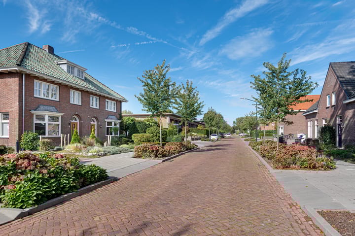 Foto 3 van Spoorlaan 14