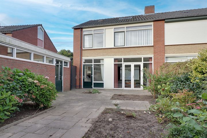 Bekijk foto 36 van Guido Gezellestraat 9