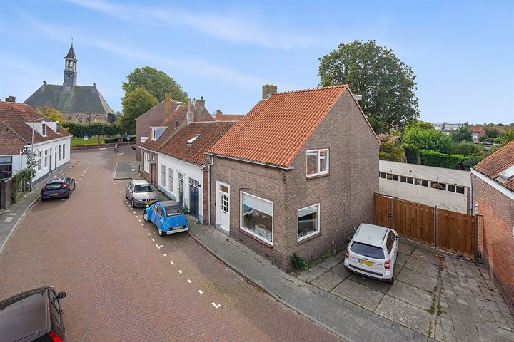 Bekijk foto 30 van Schuttestraat 7