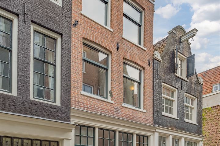 Bekijk foto 1 van Tichelstraat 37