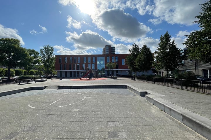 Bekijk foto 30 van Van Zeggelenplein 188