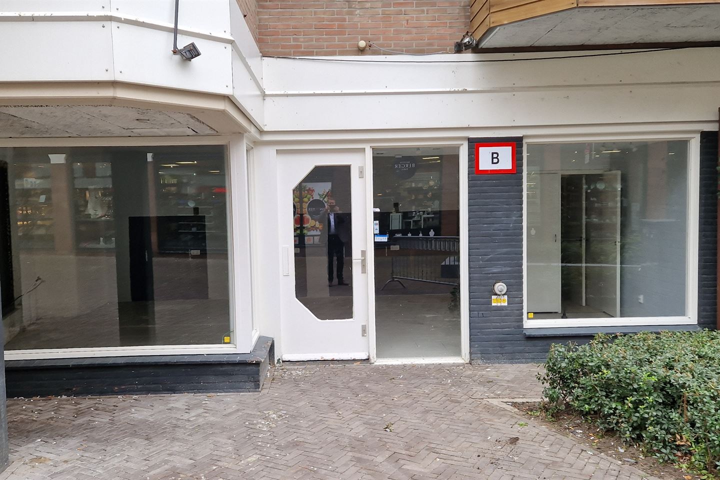 Bekijk foto 2 van Derksstraat 8