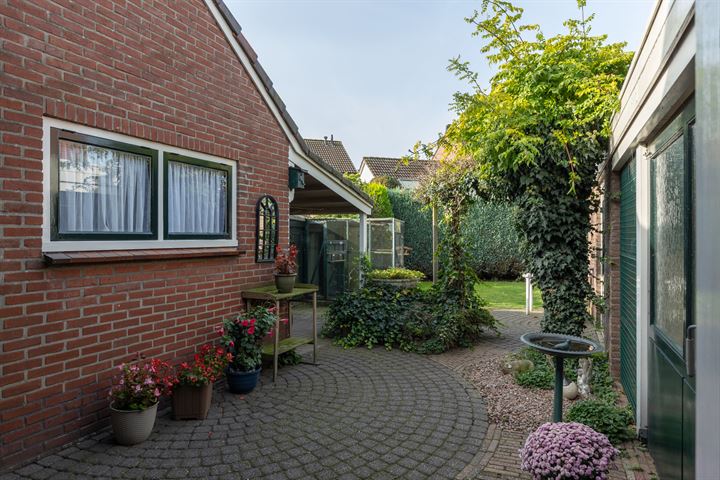 View photo 37 of Blaauwgeersstraat 22