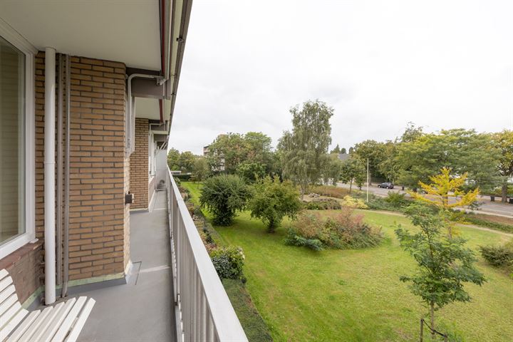 View photo 11 of Lijsterlaan 225