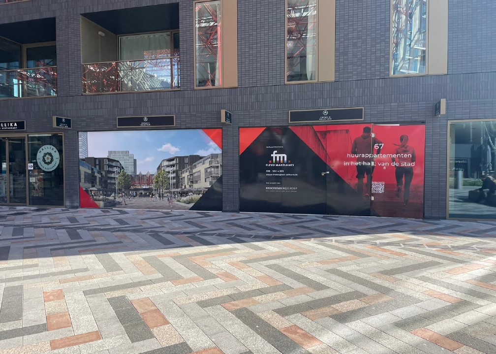 Bekijk foto 1 van Stationsplein 18