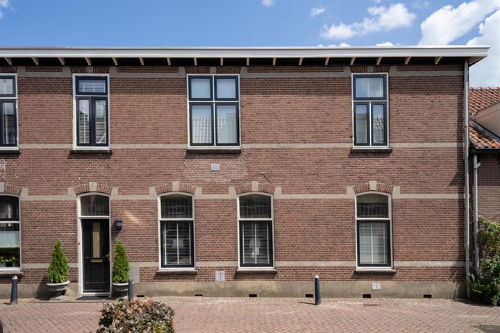 Bekijk foto 1 van Schoolstraat 11