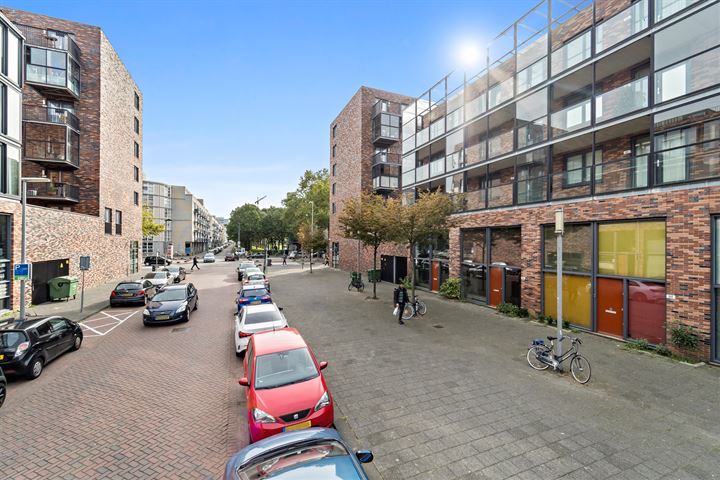 Bekijk foto 3 van W.G. Witteveenplein 68