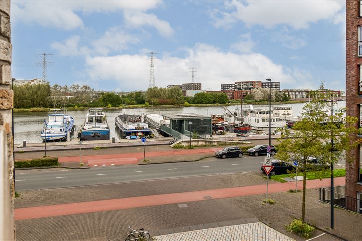 Bekijk foto 18 van Johan van der Keukenstraat 79-H