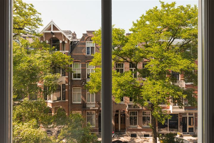 View photo 16 of Van Breestraat 81-II