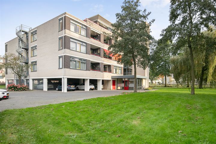 Bekijk foto 33 van Meester Broerensingel 134