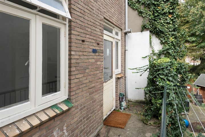 Bekijk foto 10 van Van Dortmondtstraat 7