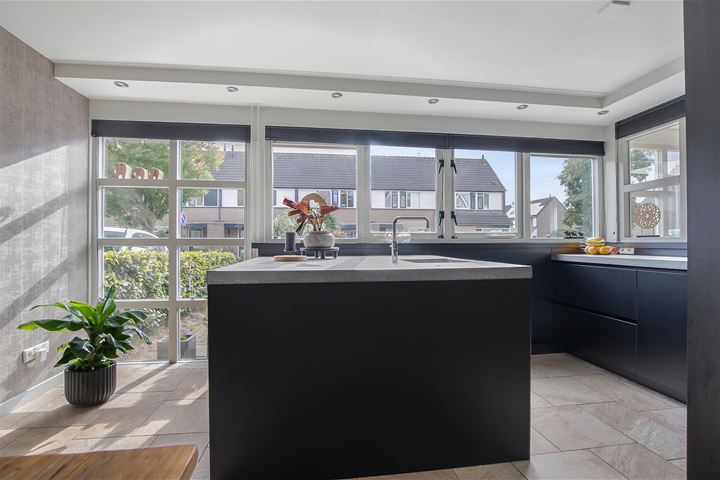 View photo 20 of Beethovenlaan 28