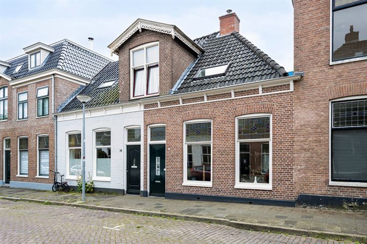 Bekijk foto 1 van Frederikstraat 13